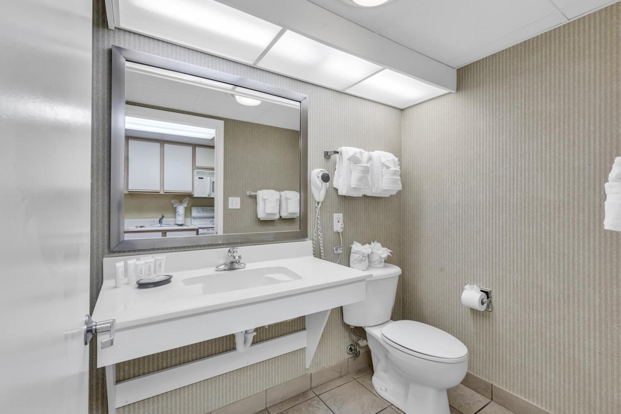Oceanfront Condo Camelot By The Sea Миртъл Бийч Екстериор снимка